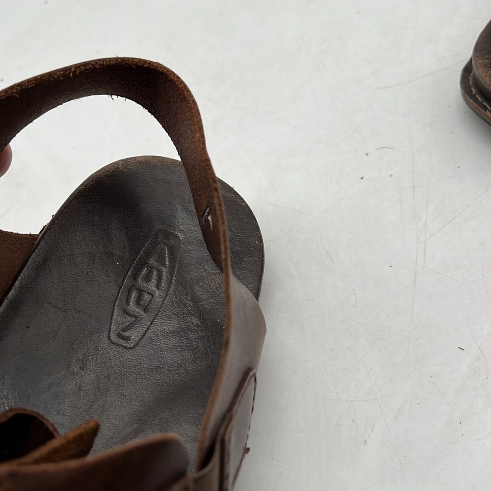 KEEN Alman Dark Brown Leather Buckle Strap Sandals 1010315 Mens 11.5 - Picture 8 of 9